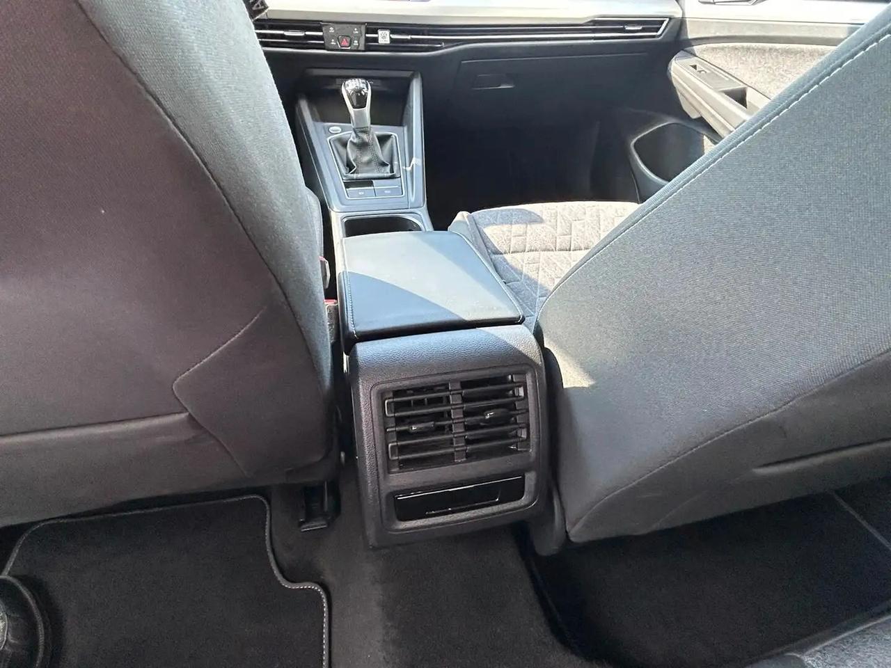 Volkswagen Golf VIII 2.0 TDI Style 115 CV