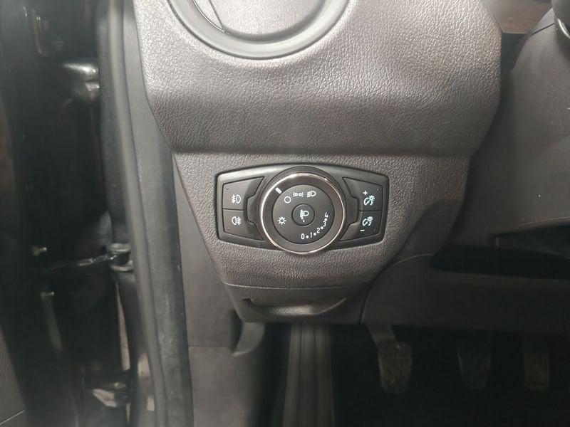 Ford Tourneo Courier 1.5 TDCi 95 cv Titanium 5POSTI