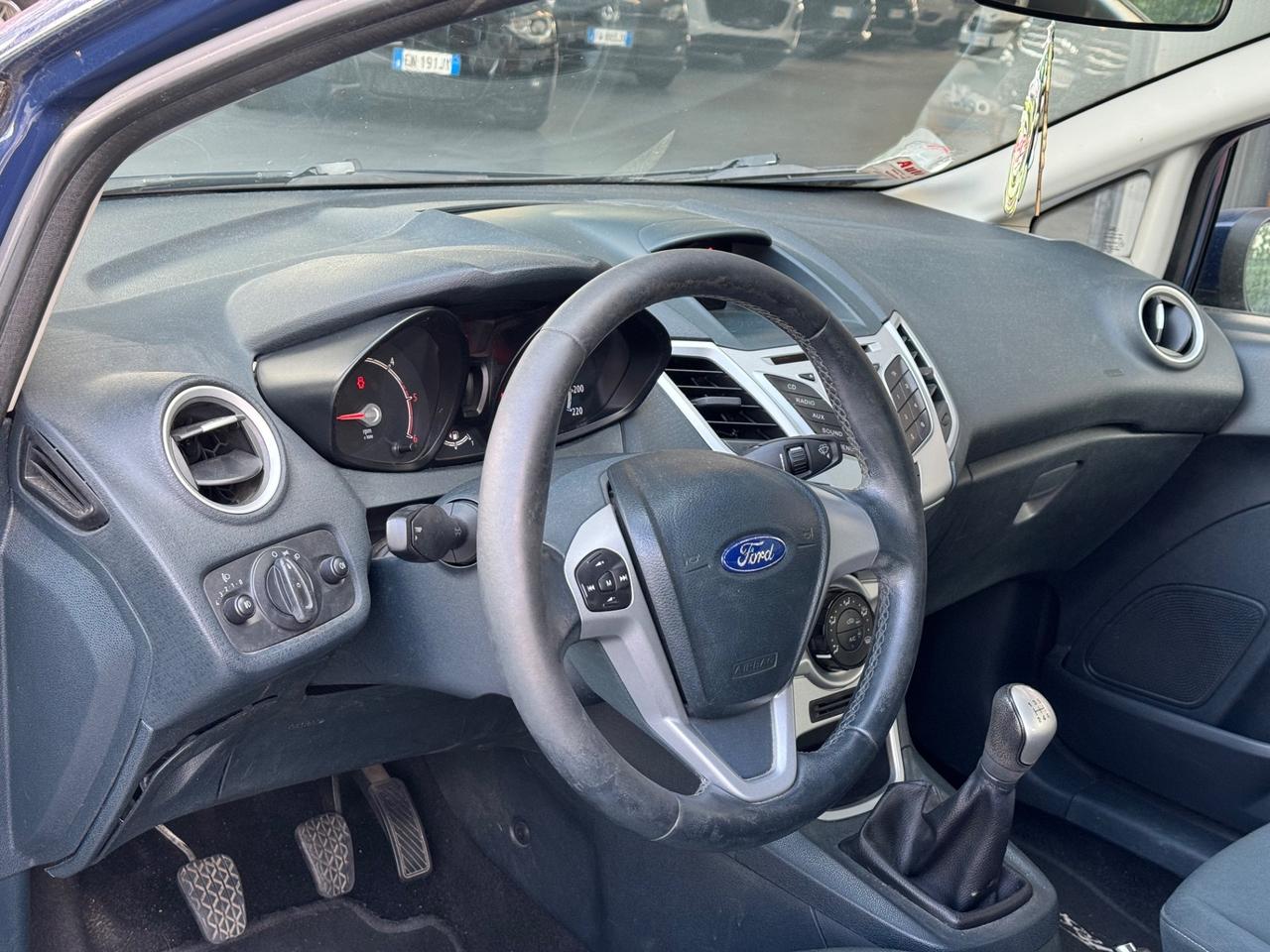 Ford Fiesta 1.4 TDCi 70CV 5 porte Titanium