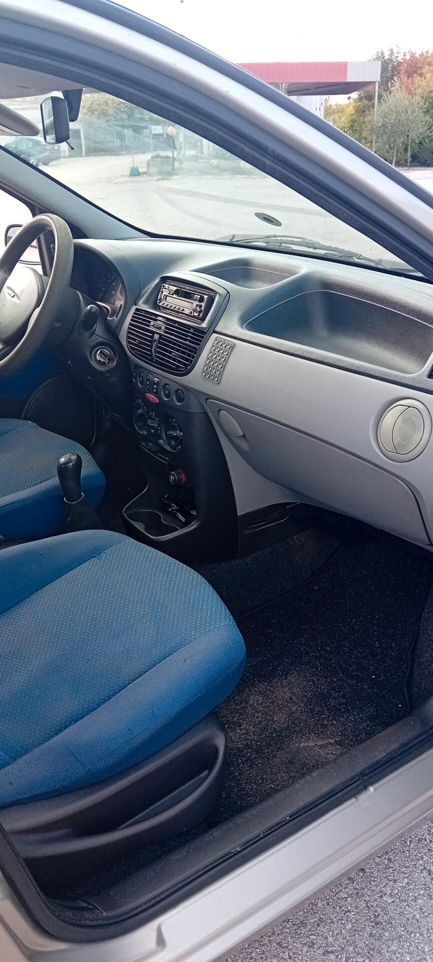 Fiat Punto 1.9 diesel 44kw unico proprietario