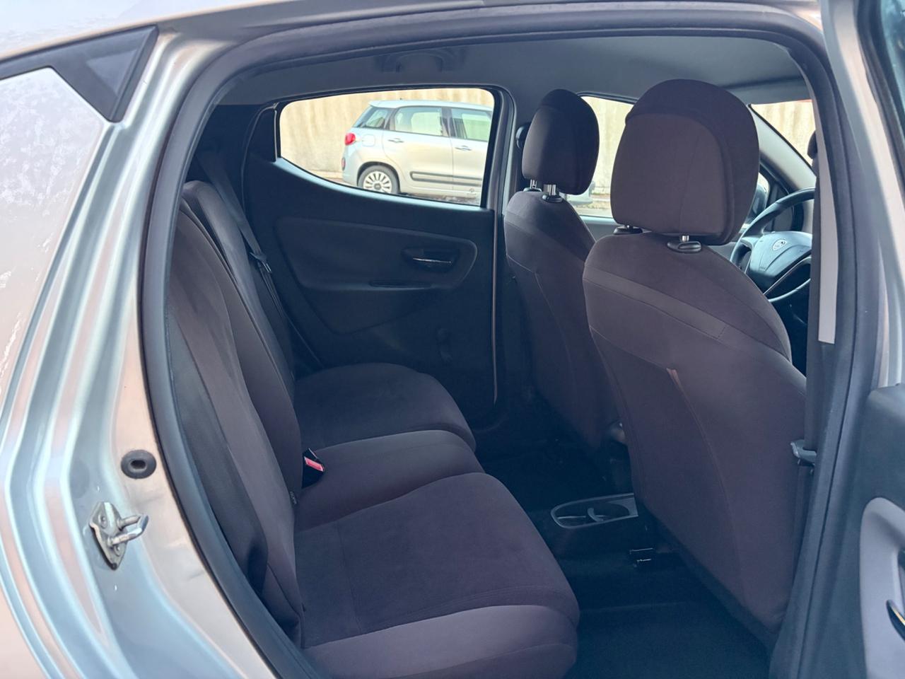 Lancia Ypsilon 1.2 Benz ideale per neopatentati