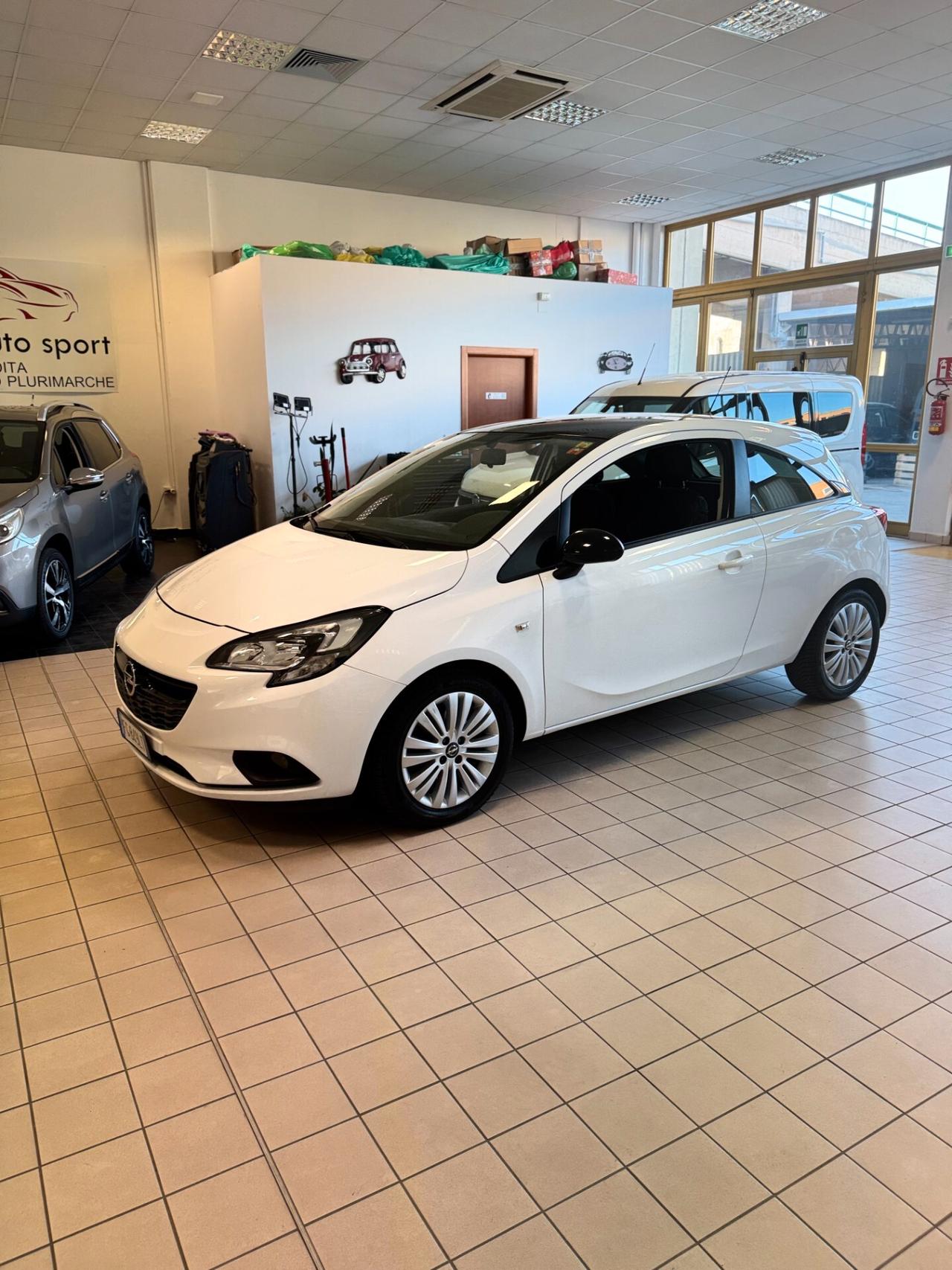 Opel Corsa 1.3 CDTI Coupé b-Color