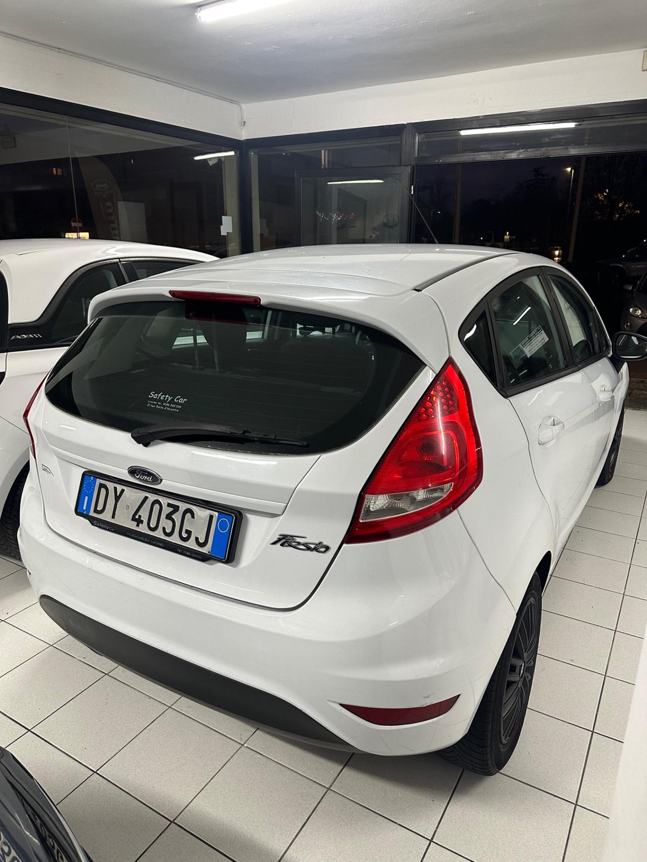 Ford Fiesta 1.4 5 porte Bz.- GPL Titanium