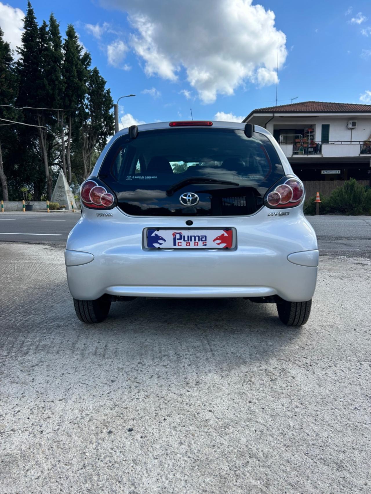 Toyota Aygo 1.0 12V VVT-i 5 porte Now Connect