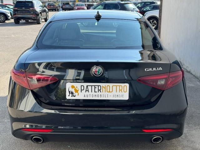 Alfa Romeo Giulia 2.2 t Super 180cv auto