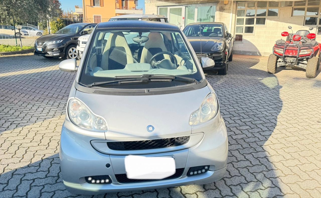 Smart ForTwo 1000 52 kW MHD coupé pure