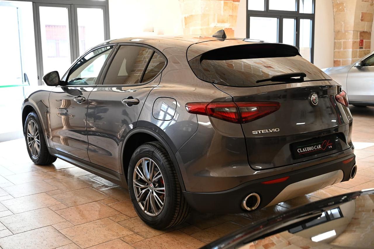 Alfa Romeo Stelvio 2.2 Turbodiesel 210 CV AT8 Q4 Executive