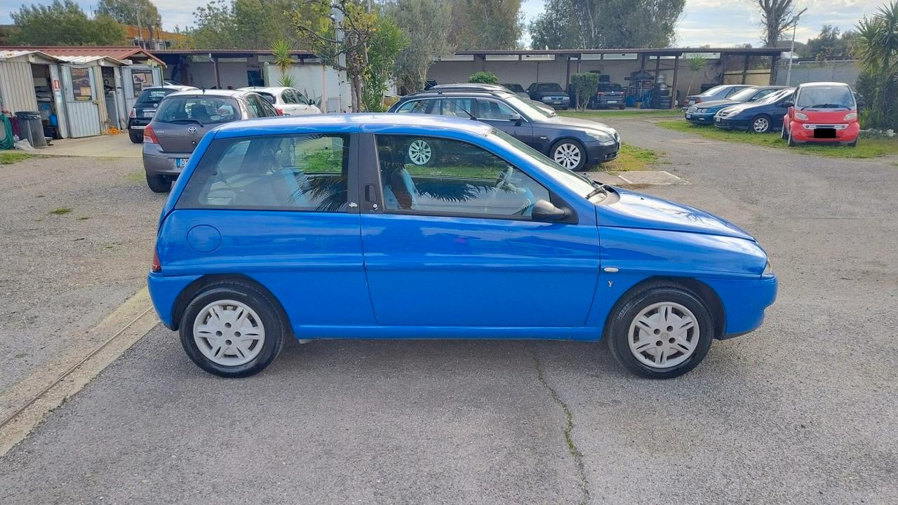 Lancia Y 1.2i Elefantino Blu