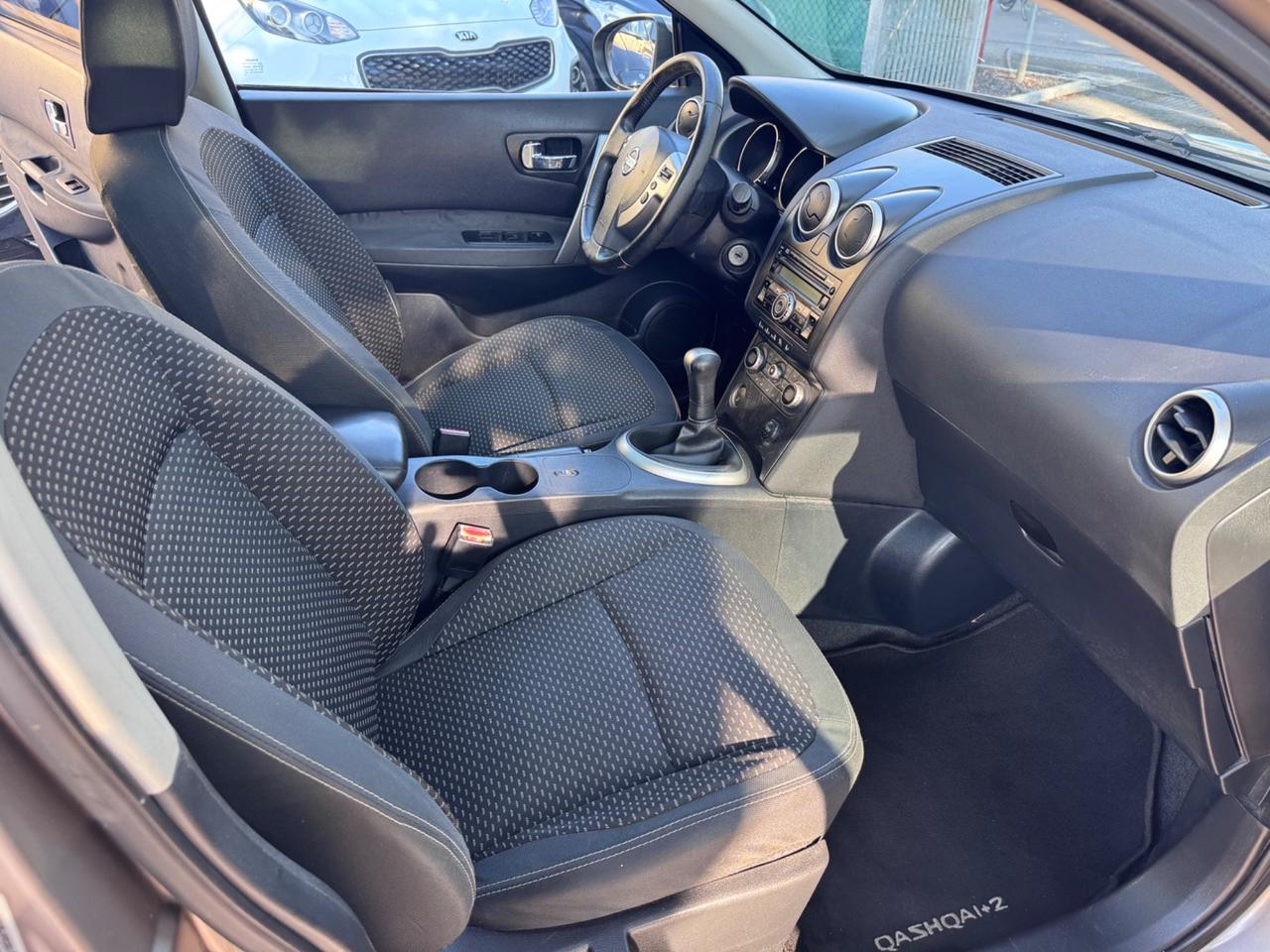 Nissan Qashqai+2 1.6 BENZ 7 POSTI GARANZIA 12 MESI
