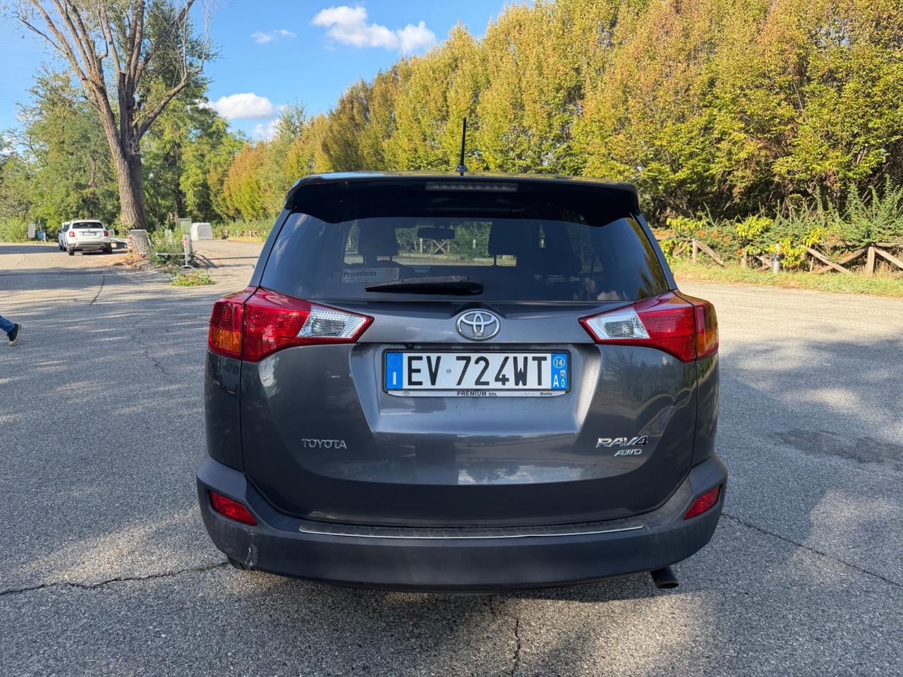 Toyota RAV 4 RAV4 2.0 D-4D 4WD Lounge White Ed.