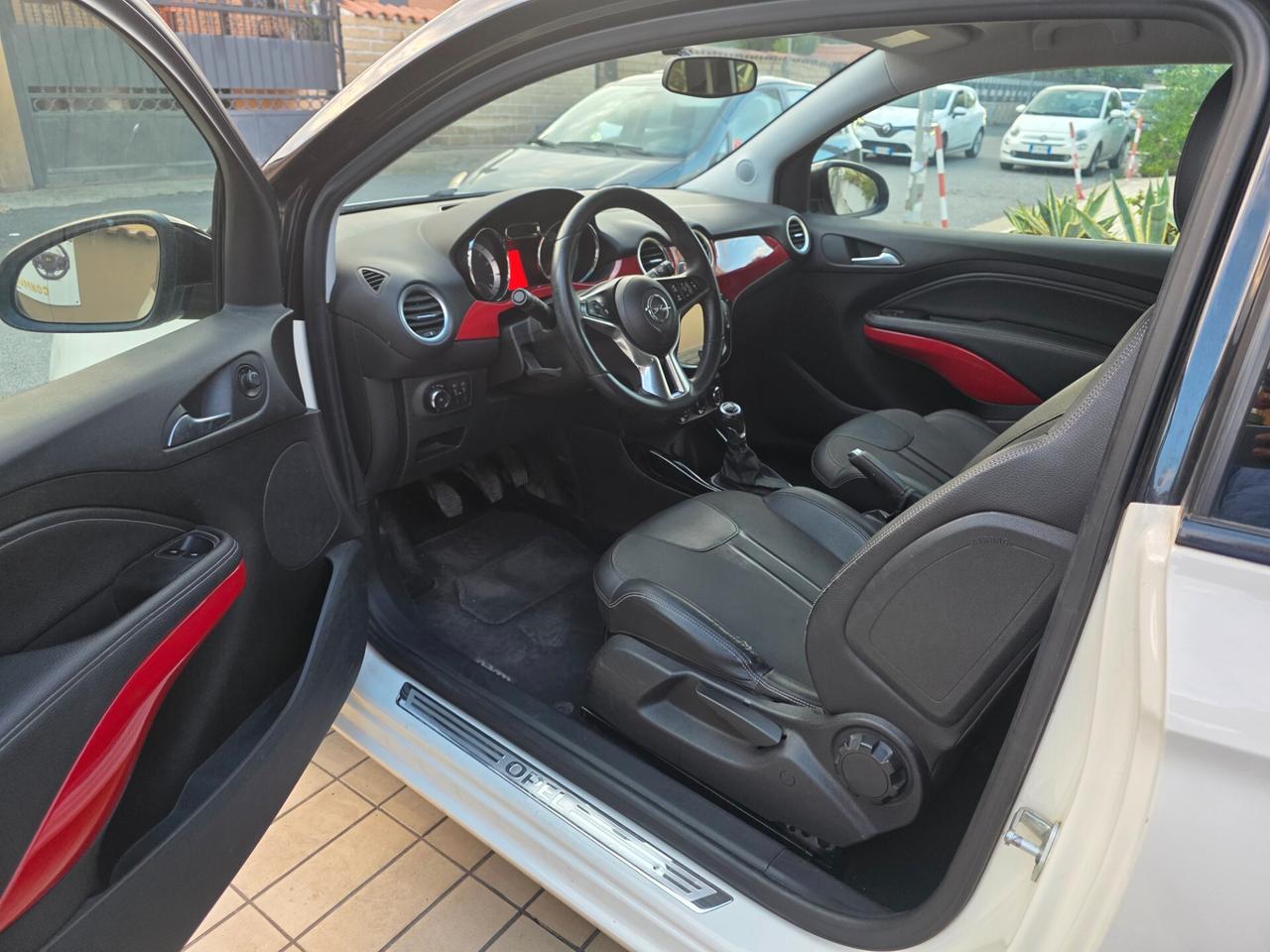 Opel Adam 1.2 70 CV Glam