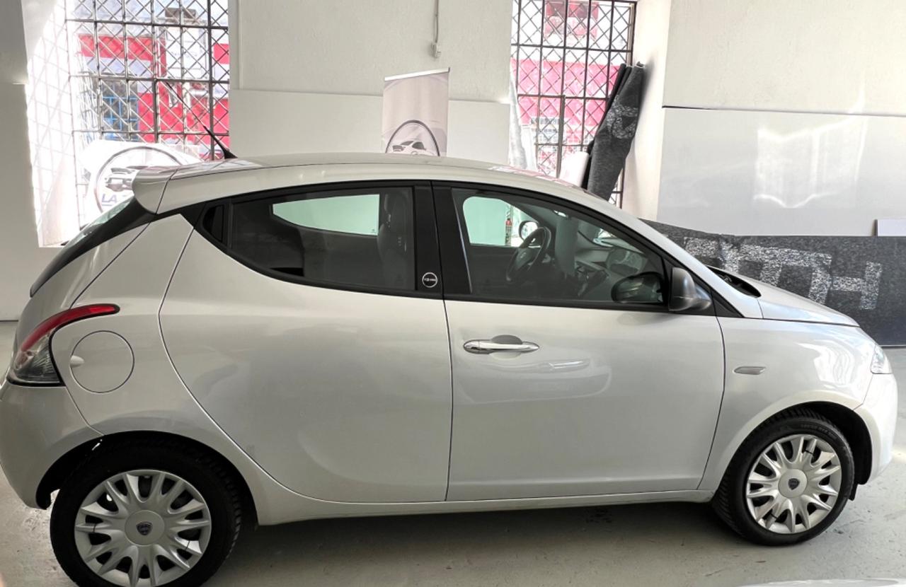 Lancia Ypsilon 1.2 69 CV 5 porte GPL Ecochic Gold