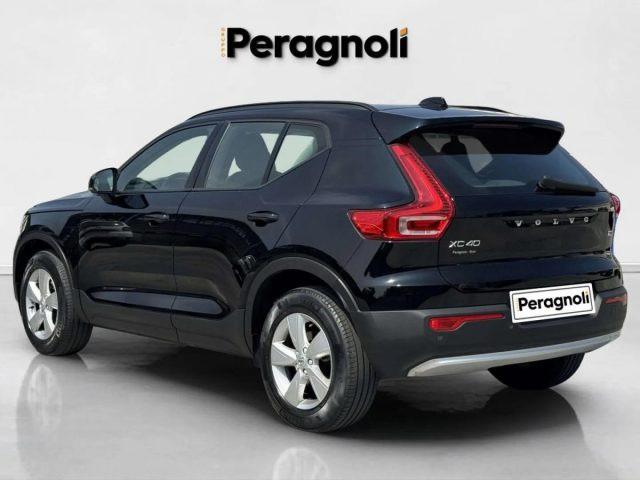 VOLVO XC40 T2 ESSENTIAL AUTOMATICA