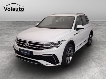 VOLKSWAGEN Tiguan II 2021 - Tiguan 1.5 tsi R-Line 150cv dsg