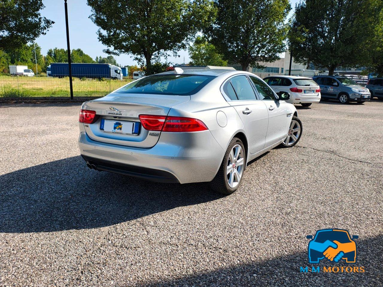 Jaguar XE Berlina XE 2.0d Prestige awd 180cv auto