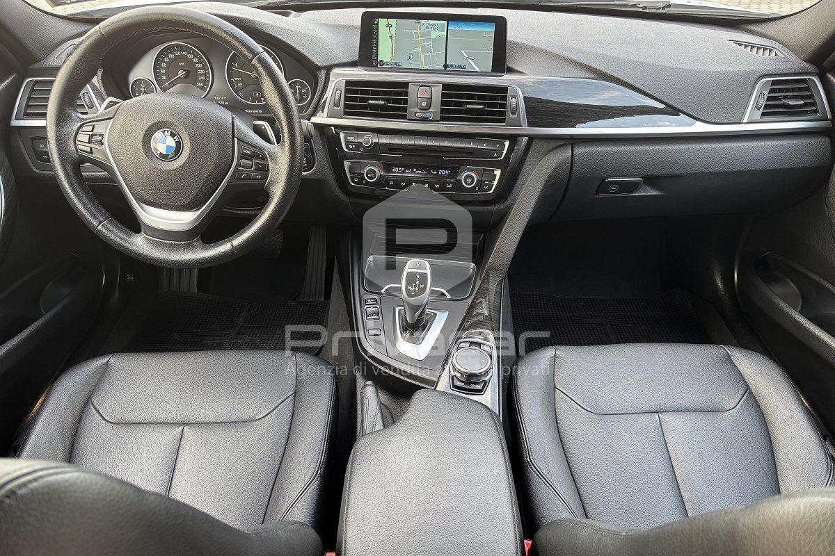 BMW 320d xDrive Touring Luxury