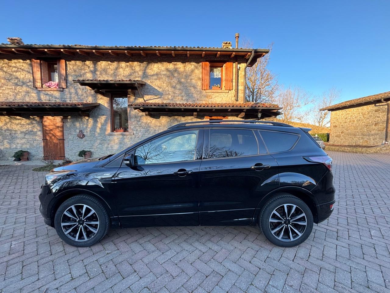 Ford Kuga 2.0 TDCI 150 CV S&S 2WD ST-Line