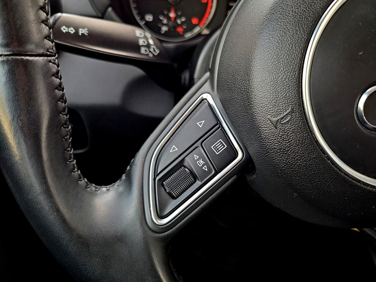 Audi A1 SPB 1.6 TDI 105 CV Ambition TETTO PANORAMICO 5 PORTE