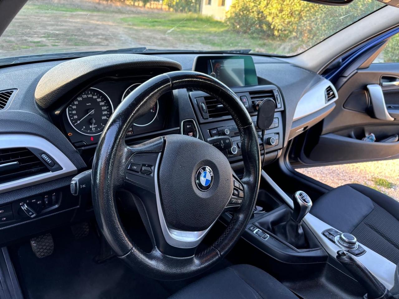 Bmw 116 116d 5p. Urban