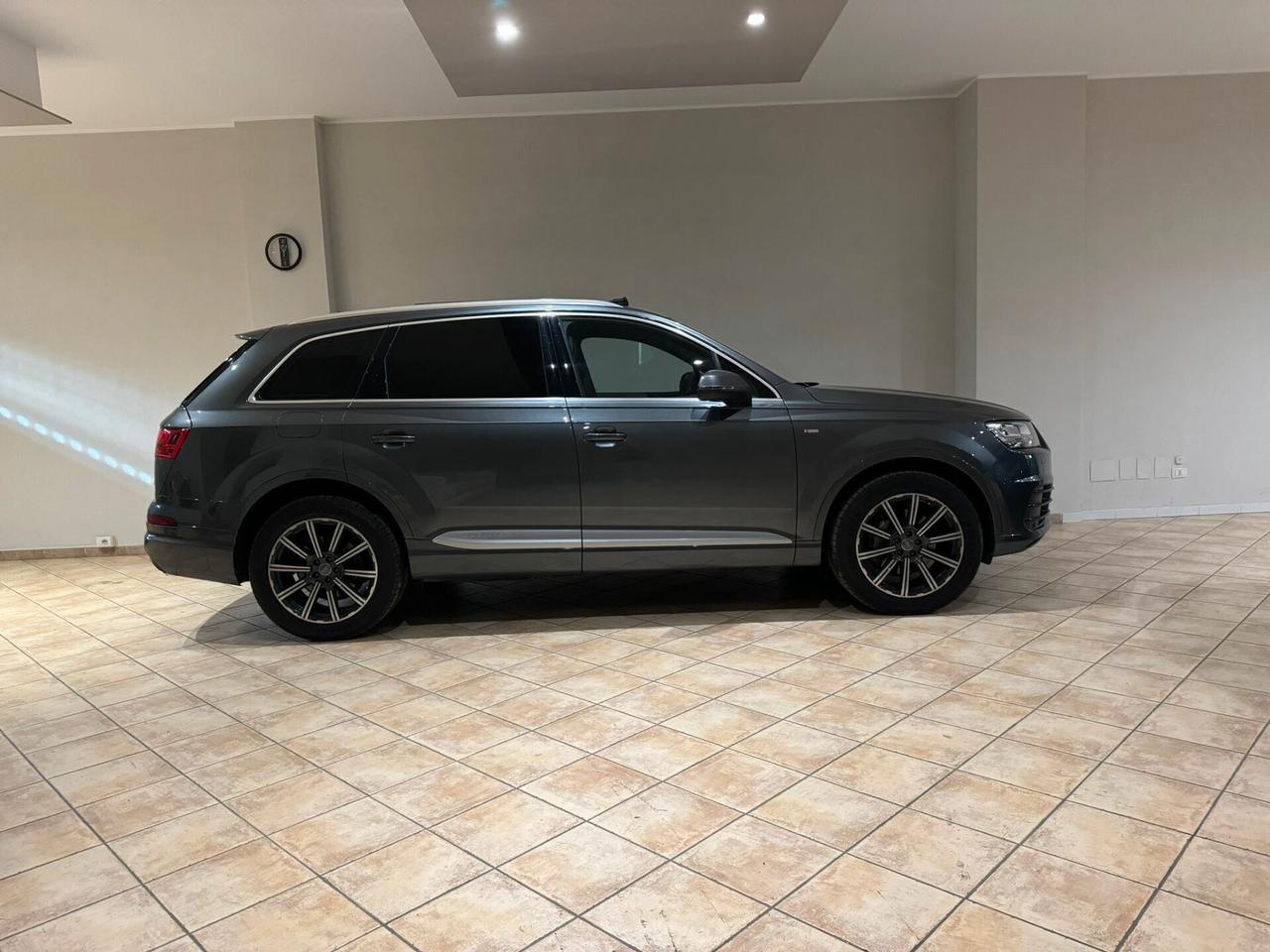 Audi Q7 3.0 TDI 272 CV quattro tiptronic S-LINE TETTO FULL