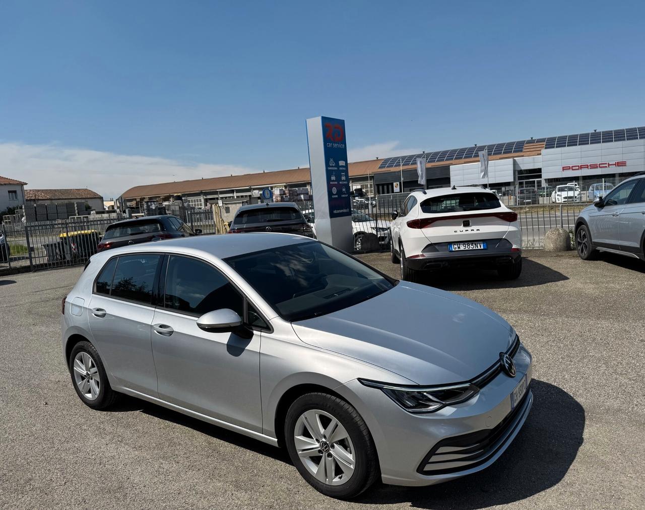 Volkswagen Golf 2.0 tdi Life 115cv dsg /NO VINCOLI/PRONTA