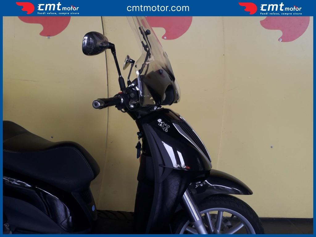 Piaggio Carnaby Cruiser 300 - 2009