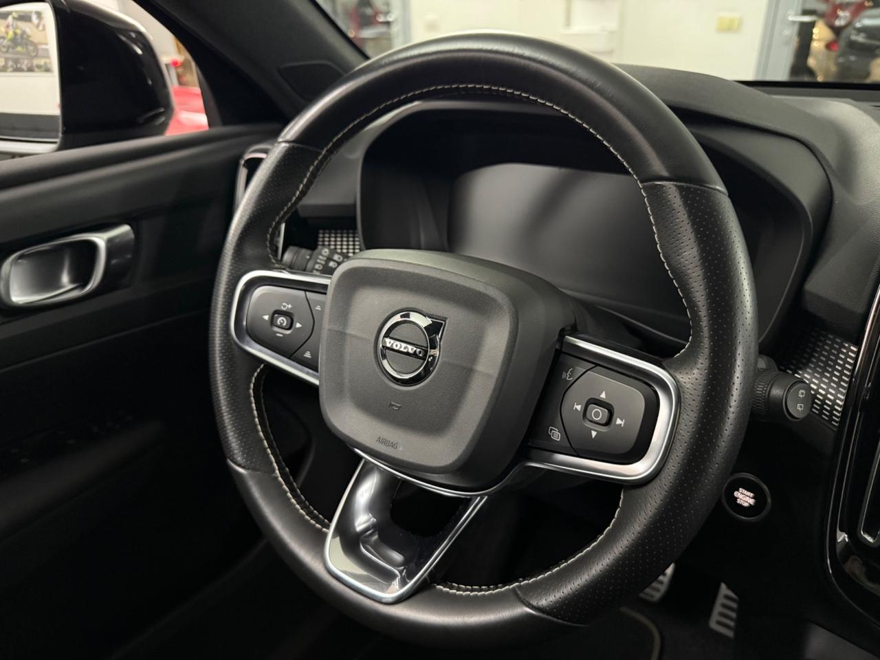 Volvo XC40 D3 Geartronic R-design UNICO PROPRIETARIO