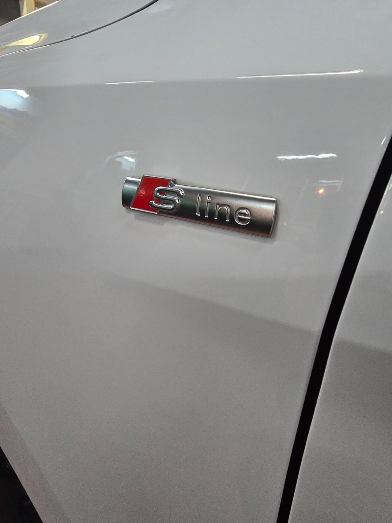 Audi A1 S line edition B-Color