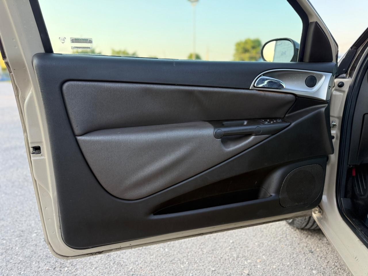 Lancia Ypsilon 1.4 Oro NEOPATENTATI