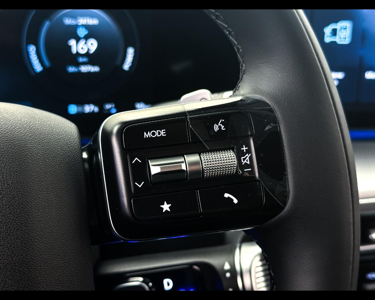 HYUNDAI IONIQ9 110 KWH 4WD CALLIGRAPHY 6PPERF+DM