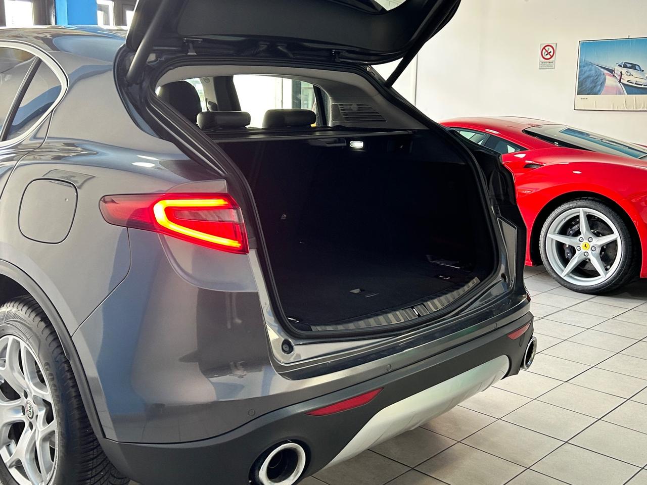 Alfa Romeo Stelvio 2.2 Turbodiesel 190 CV AT8 RWD Executive