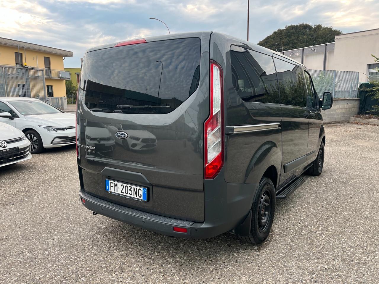 Ford Tourneo Custom 310 2.0 TDCi 130CV PC Trend