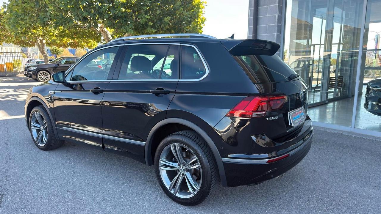 Volkswagen Tiguan 2.0 TDI SCR DSG 4MOTION R-LINE