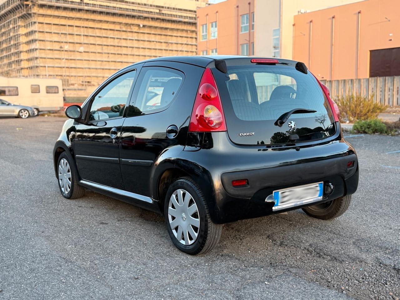 Peugeot 107 1.0 68CV 5p. - 2011