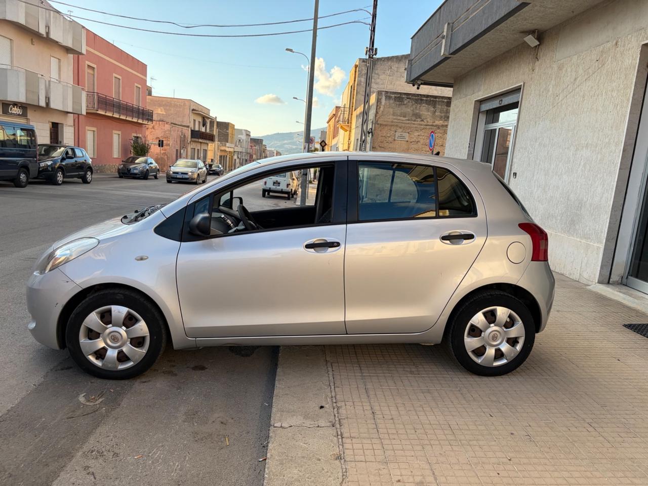 Toyota Yaris 1.3 5 porte