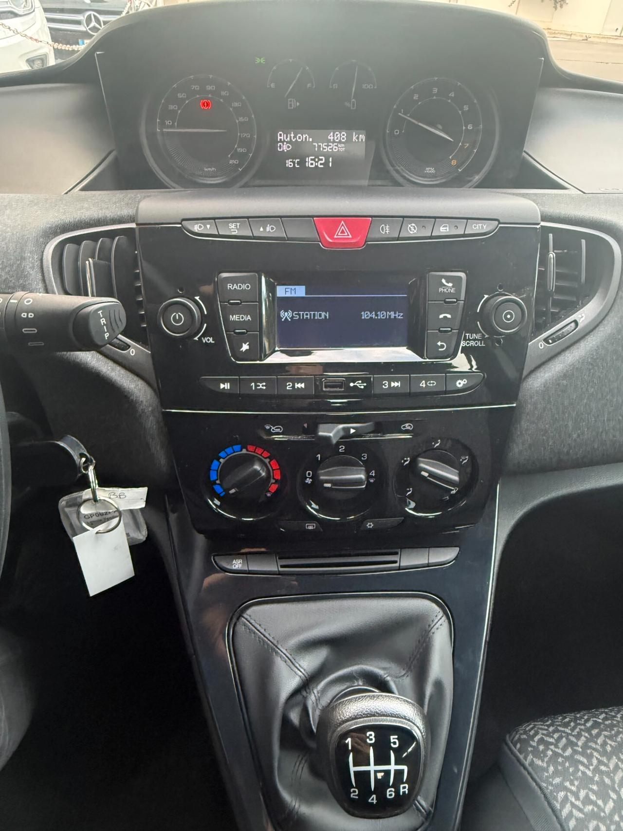 Lancia Ypsilon 1.0 FireFly 5 porte S&S Hybrid Silver Plus