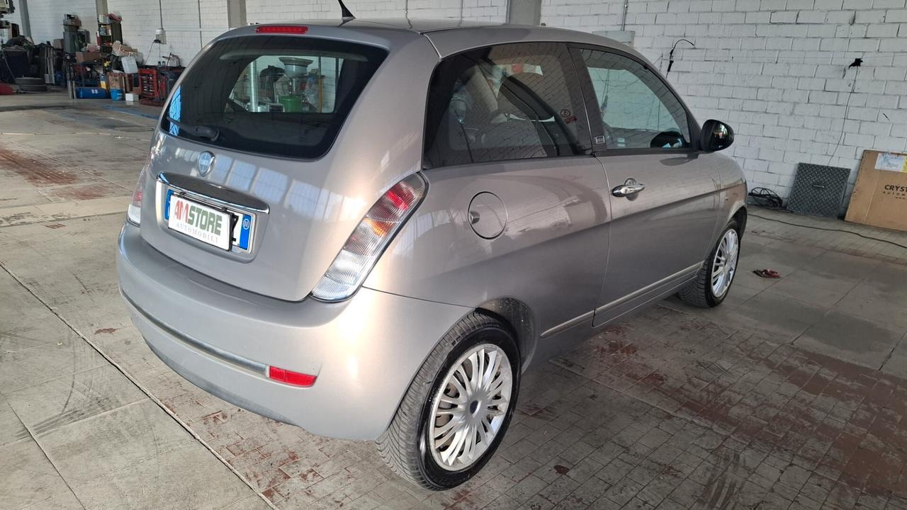 Lancia Ypsilon 1.2 69 CV Elle