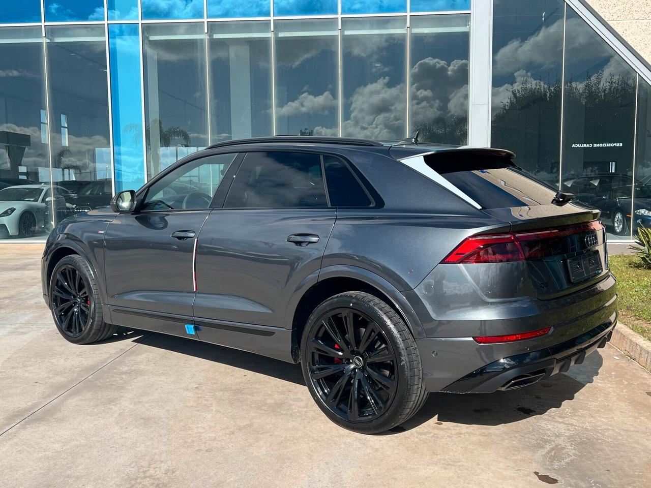 Audi Q8 SUV TDI quattro 210 kW tiptronic S line edition - possibilità noleggio no scoring