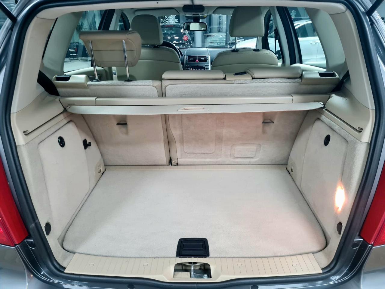 MERCEDES-BENZ A 180 CDI 109CV PREMIUM NEOPATENTATI