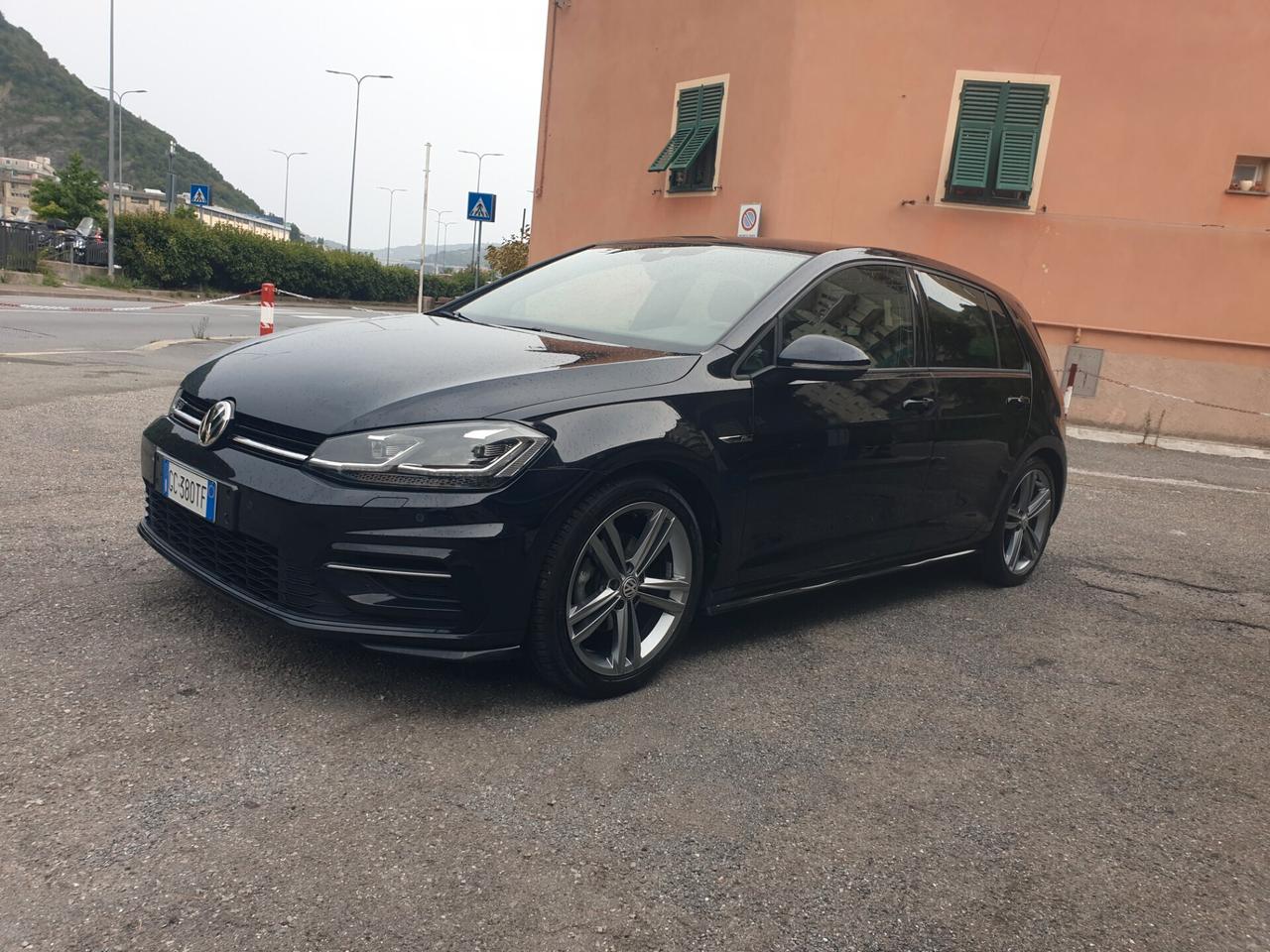 Volkswagen Golf 2.0 TDI DSG 5p. R LINE