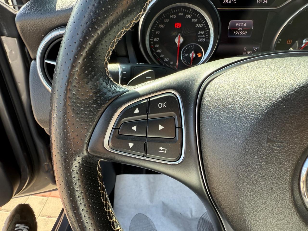 Mercedes-benz CLA 220 d Automatic Premium .IVA ESPOSTA