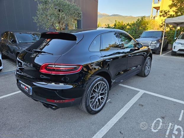 PORSCHE Macan 2.0