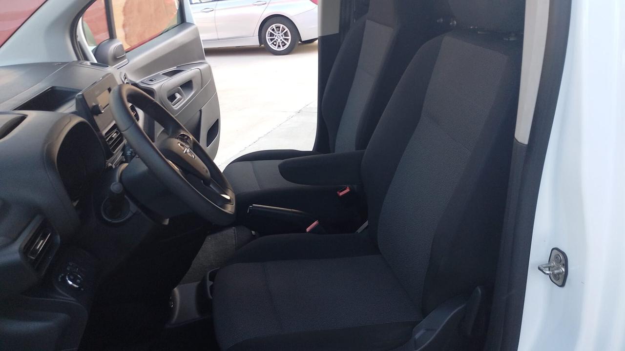 Opel Combo CARGO 4P VETT. FURGONATA 1.5 DIESEL 100CV EDITION L1 650 KG MT6