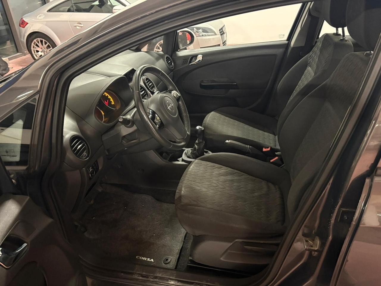 OPEL CORSA serie3 GPL 1.2 CV 85CV Km 109.195 ECO-TECH PER NEOPATENTATI Garanzia 12 mesi