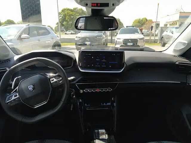 Peugeot 208 1.2 Hybrid 110cv e-DCS6 ALLURE KM ZERO