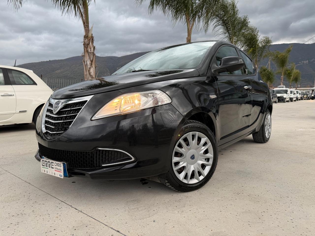 LANCIA YPSILON ANNO 2014 1.2 BENZINA/GPL 69 CV