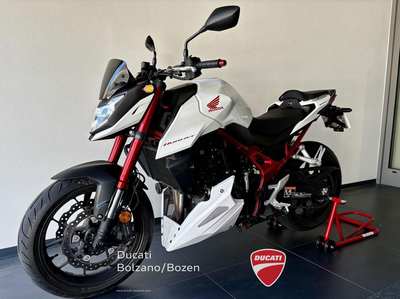 Honda Hornet 750