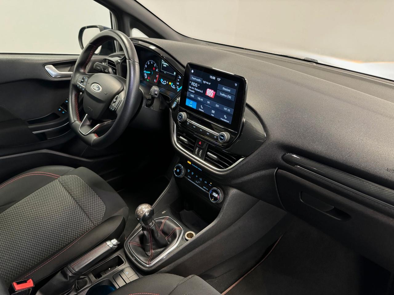 Ford Fiesta 1.1 85 CV 5 porte ST-Line PACK SPORT NEOPATENTATI