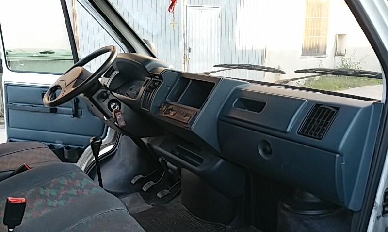 Renault Trafic 2.1 D Tenda 8 x 5 m