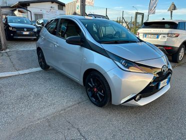 Toyota Aygo 1.0 VVT-i 69 CV 5 porte x-cool TSS MMT